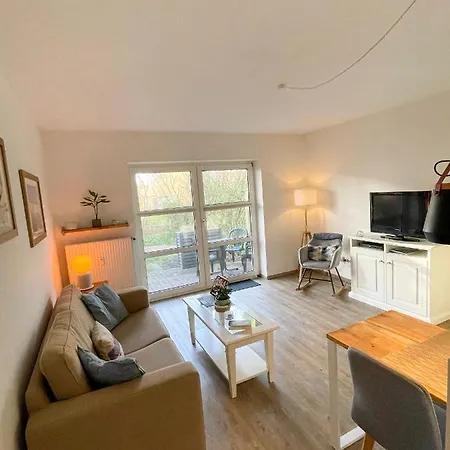 2 Zimmer Ferienwohnung - Strandnaehe, Ruhig Und Mit Super Ausstattung Busum Exterior photo